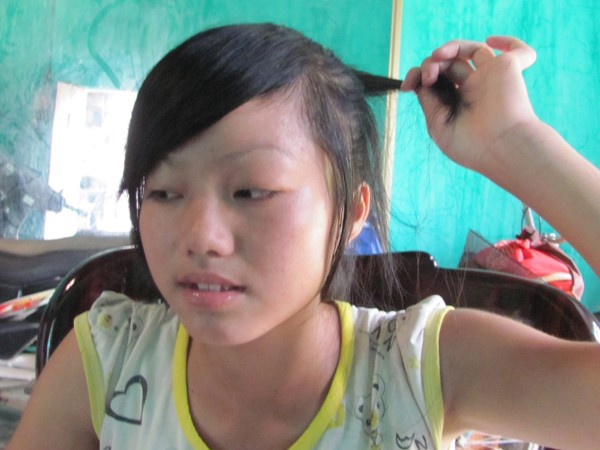 Chuyện lạ ở Lạng Sơn: Cướp… tóc nữ sinh