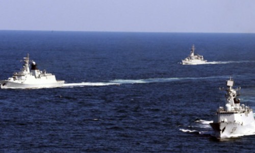 Tàu chiến Trung Quốc trên Biển Đông