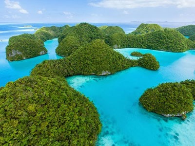 Ngây ngất sắc xanh tại đảo đá Palau