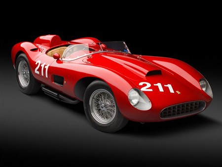 Cận cảnh xe cổ Ferrari trị giá 133 tỷ đồng