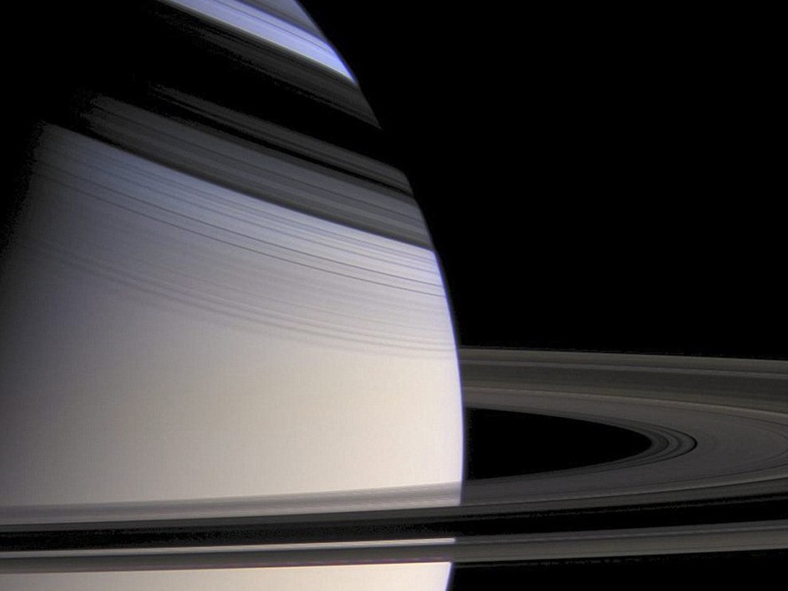 NASA công bố ảnh tuyệt đẹp về Sao Thổ