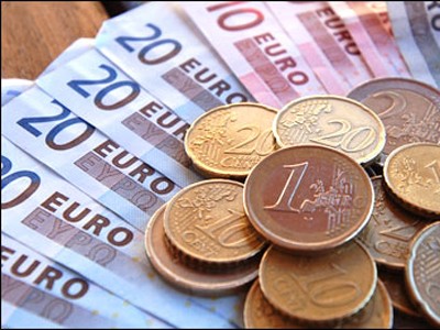 Đồng euro mất giá so với USD và yen tại châu Á