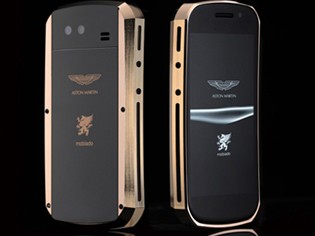 Mobiado Grand Touch phong cách siêu xe Aston Martin