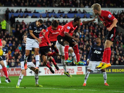 Cardiff 2-2 Man United: 1 điểm đầy tiếc nuối cho Quỷ đỏ