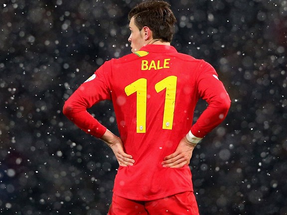 Wales vẫn triệu tập Bale dù Real báo chấn thương