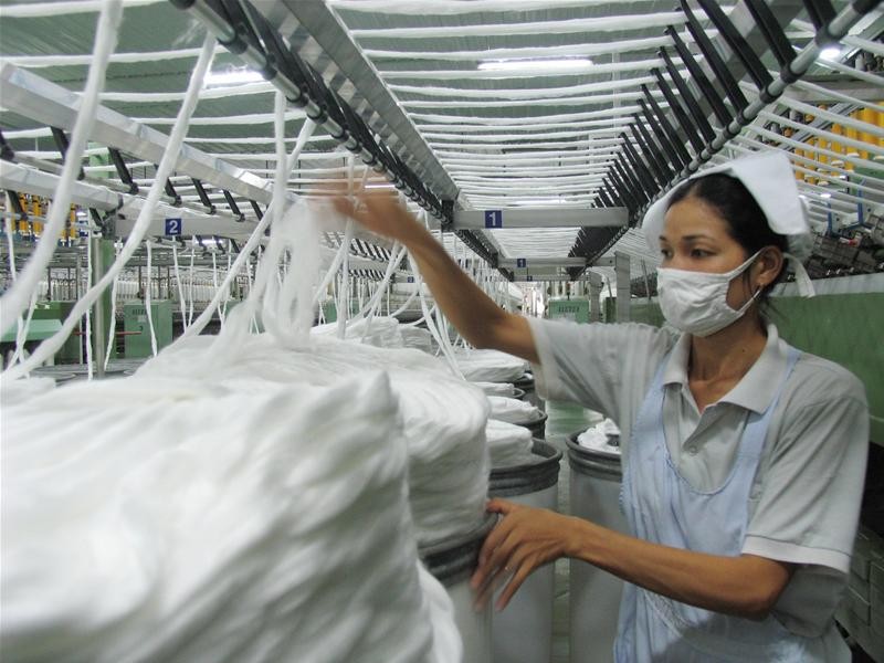 Xuất khẩu dệt may vượt 10 tỷ USD