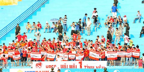 Sân Hàng Đẫy mở cửa tự do trong ngày Hà Nội T&T đăng quang