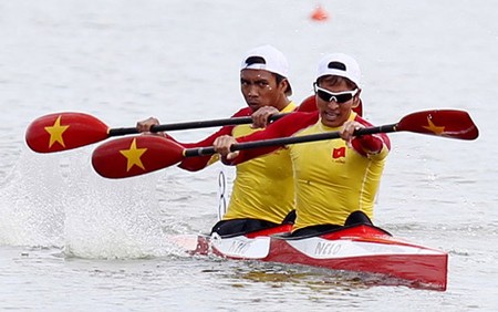 Đội tuyển Rowing bất ngờ khủng hoảng lực lượng khi 2 VĐV chủ lực bỏ trốn