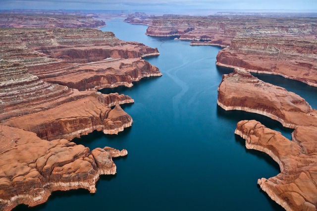 Vẻ đẹp kỳ diệu của hồ Powell Arizona