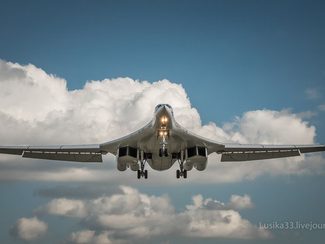 Máy bay ném bom Tu-160: Nỗi ám ảnh của NATO