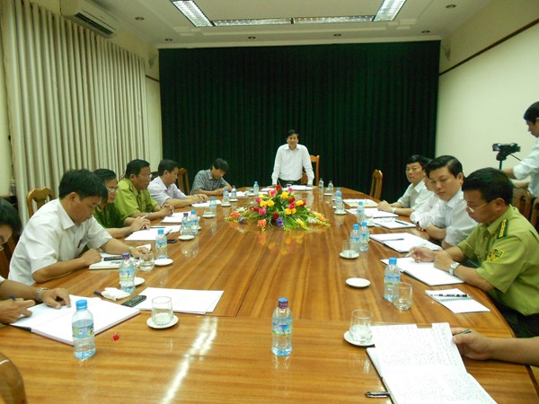 Cuộc họp UBND tỉnh Quảng Bình sáng 14-5 vẫn không có chỉ đạo gì mới, ngoài yêu cầu duy trì và phát huy thành quả đạt được