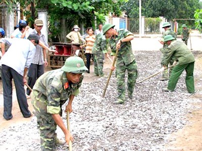 Lính sinh viên về làng