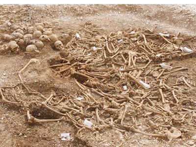 Tìm thấy hố chôn tập thể chiến binh Viking