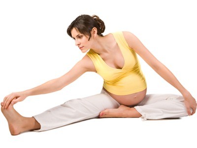 Phụ nữ mang thai phù chân: Nguy cơ gây giãn tĩnh mạch