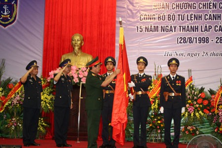 Cảnh sát biển đón nhận Huân chương Chiến công hạng nhất