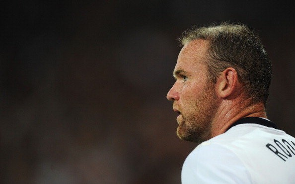 CĐV nghi ngờ, Rooney tung ảnh chấn thương kêu oan