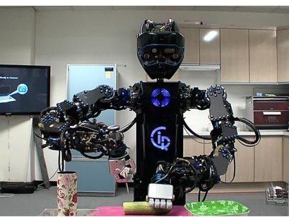Ra mắt Robot nội trợ