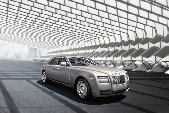 'Bóng ma' Rolls-Royce Ghost ra mắt phiên bản kéo dài