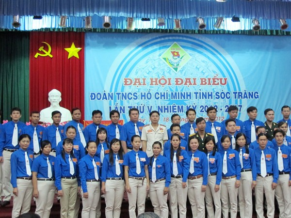 Ban chấp hành Tỉnh Đoàn Sóc Trăng (nhiệm kỳ 2012-2017) ra mắt đại hội