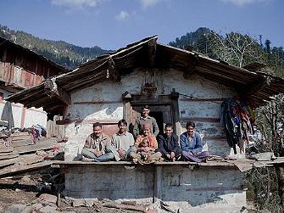Ấn Độ: 5 anh em trai lấy chung … 1 vợ