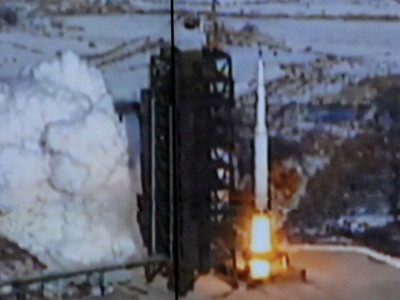 Trung Quốc được cho là ủng hộ LHQ mở rộng trừng phạt CHDCND Triều Tiên sau vụ phóng vệ tinh hồi tháng 12-2012. Ảnh: AFP