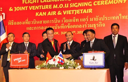 Hàng không Việt liên doanh với Thái Lan