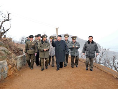 Bật khóc khi gặp lãnh đạo Kim Jong-un