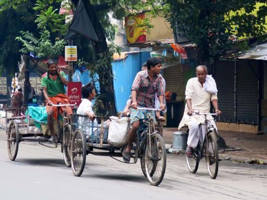Cấm đi xe đạp trong thành phố để tránh tắc đường
