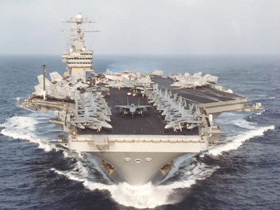 Sự thật về 34 tàu chiến Mỹ bảo vệ Tổng thống Obama