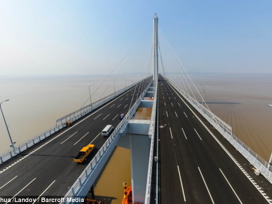 Cầu Gia Hưng- Thiệu Hưng là cây cầu dây văng dài nhất thế giới