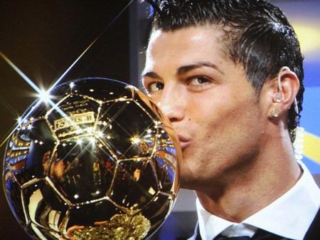 C.Ronaldo sẽ tiếp tục giành danh hiệu Quả bóng vàng 2013 như 5 năm về trước?