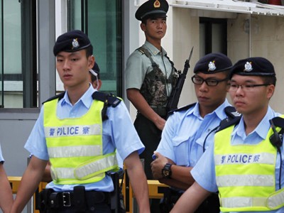 Cảnh sát Hồng Kông bị gắn caméra
