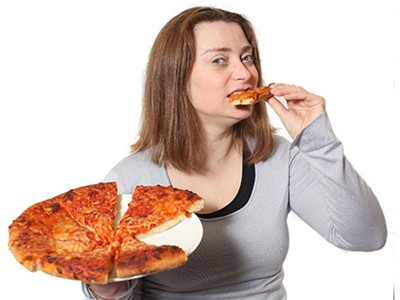 Người phụ nữ 31 năm chỉ ăn pizza