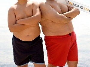 Trẻ em dễ bị béo phì nếu có người bố thừa cân