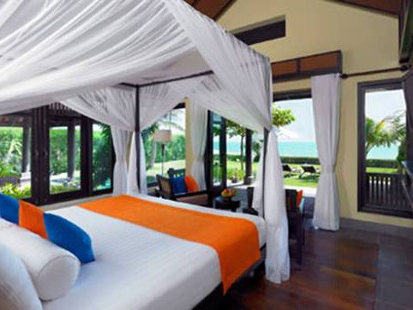 Với kiến trúc lạ, các phòng ở Anantara Resort đều hướng ra biển, lấy gió và ánh sáng từ thiên nhiên.