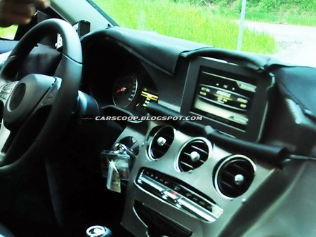 'Ngó' nội thất Mercedes-Benz C-Class đời 2014