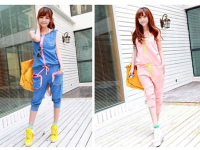 Chọn jumpsuit năng động cho ngày hè