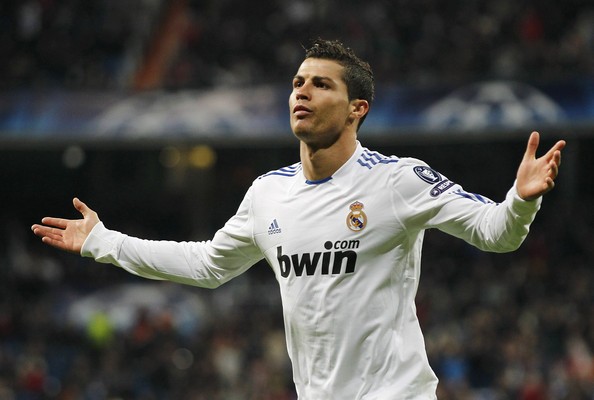 Gặp Juve, Ronaldo chơi tiếp trò 'đếm xác'