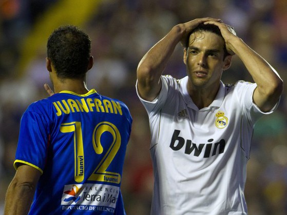 Real Madrid thua đau trước ‘tí hon’ Levante