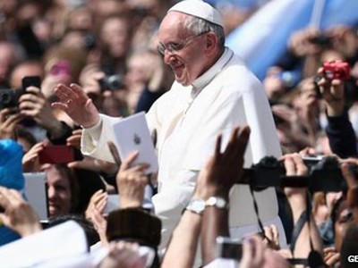 Giáo hoàng kêu gọi hòa bình