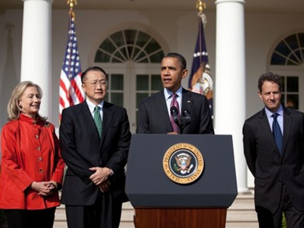 Thứ Sáu tuần trước, Tổng thống Mỹ Barack Obama đã đề cử ông Jim Yong Kim, Chủ tịch Đại học Darthmouth, là ứng cử viên của nước này cho ghế Chủ tịch WB - Ảnh: White House.