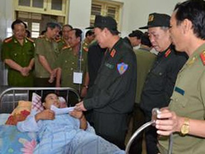 Công an - bộ đội đấu súng ác liệt với nhóm phá rối an ninh ở Mường Nhé