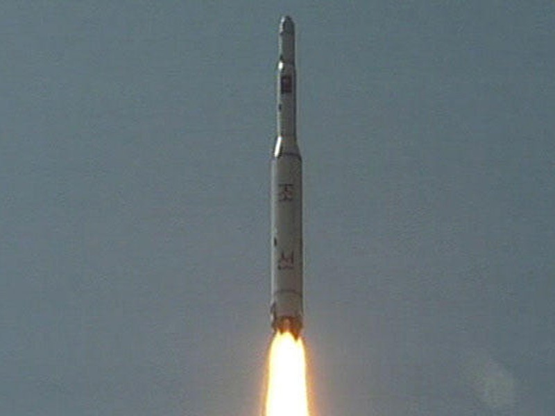 Tên lửa tầm xa của Triều Tiên năm 2009 Ảnh: Christian Science Monitor