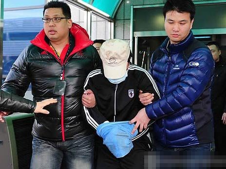 Ngư dân Trung Quốc đâm chết lính Hàn Quốc bị dẫn về Incheon