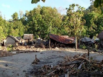 Năm ngôi làng ven biển bị xóa sổ sau trận động đất và sóng thần ở Solomon