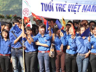 Thanh niên tình nguyện trong một sự kiện của Đại lễ 1.000 năm Thăng Long, Hà Nội. Ảnh : Xuân Phú