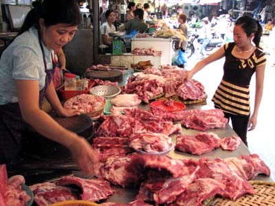 Hà Nội: Giá thực phẩm lên vì lợn tai xanh
