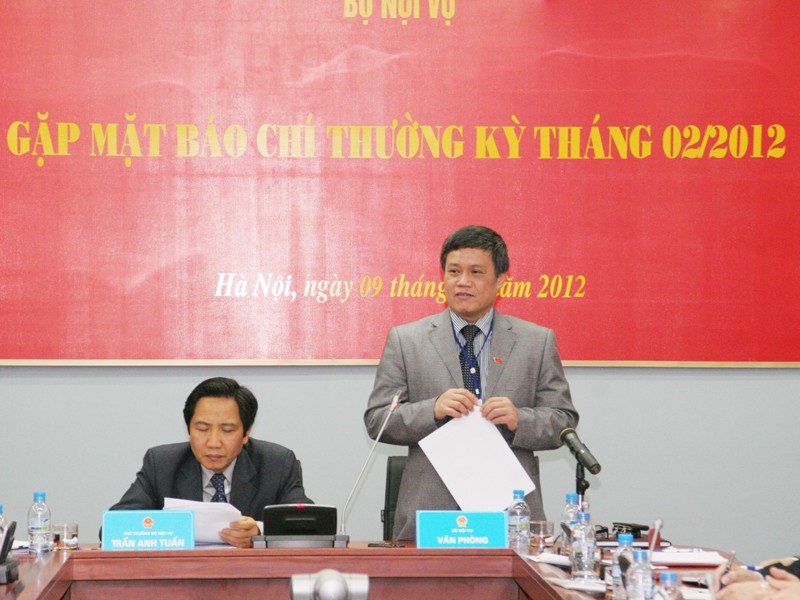 Lãnh đạo Bộ Nội vụ tại cuộc họp báo Ảnh: Hồng Sơn