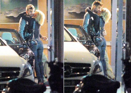 Pique và Shakira hôn nhau giữa phố