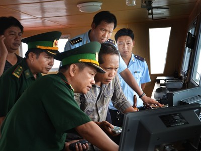 Tàu xuất phát từ Trung Quốc neo đậu trái phép trên vùng biển Việt Nam